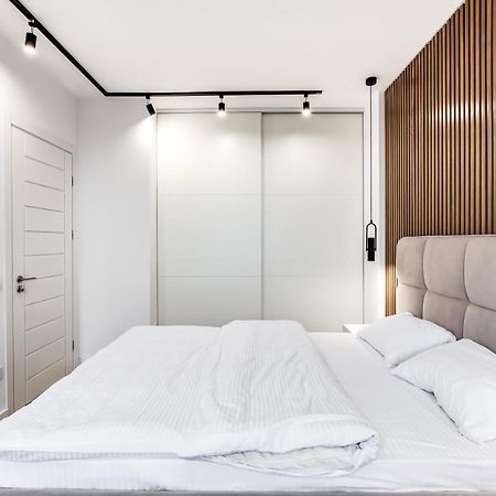 Vip Apartments Λβιβ Εξωτερικό φωτογραφία
